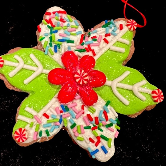 NWT Lot of 13 (Baker’s Dozen 🧑‍🍳) Poinsettia Holiday Ornaments - Picture 4 of 4